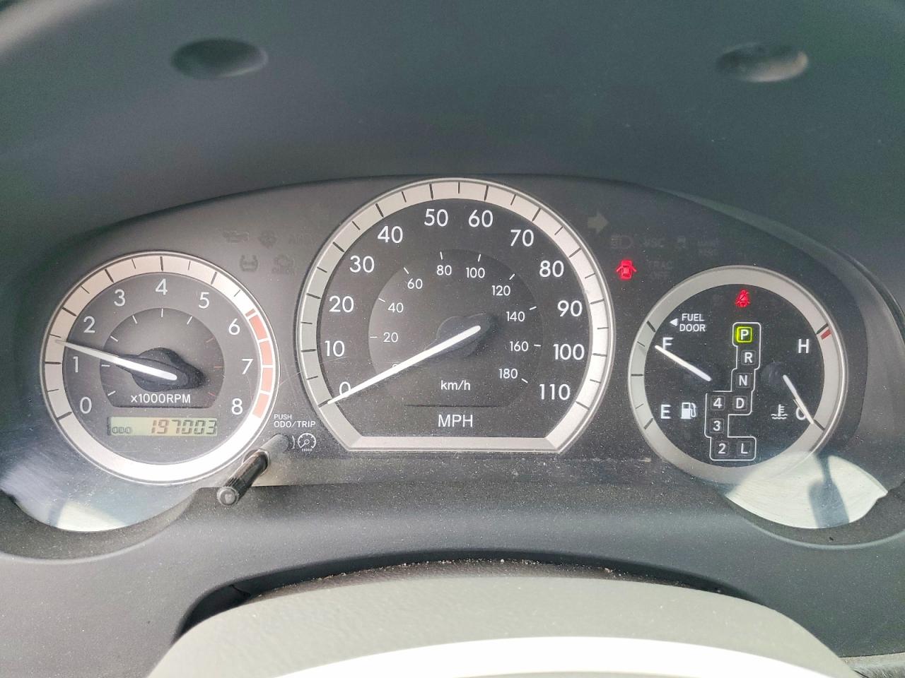 2004 TOYOTA SIENNA