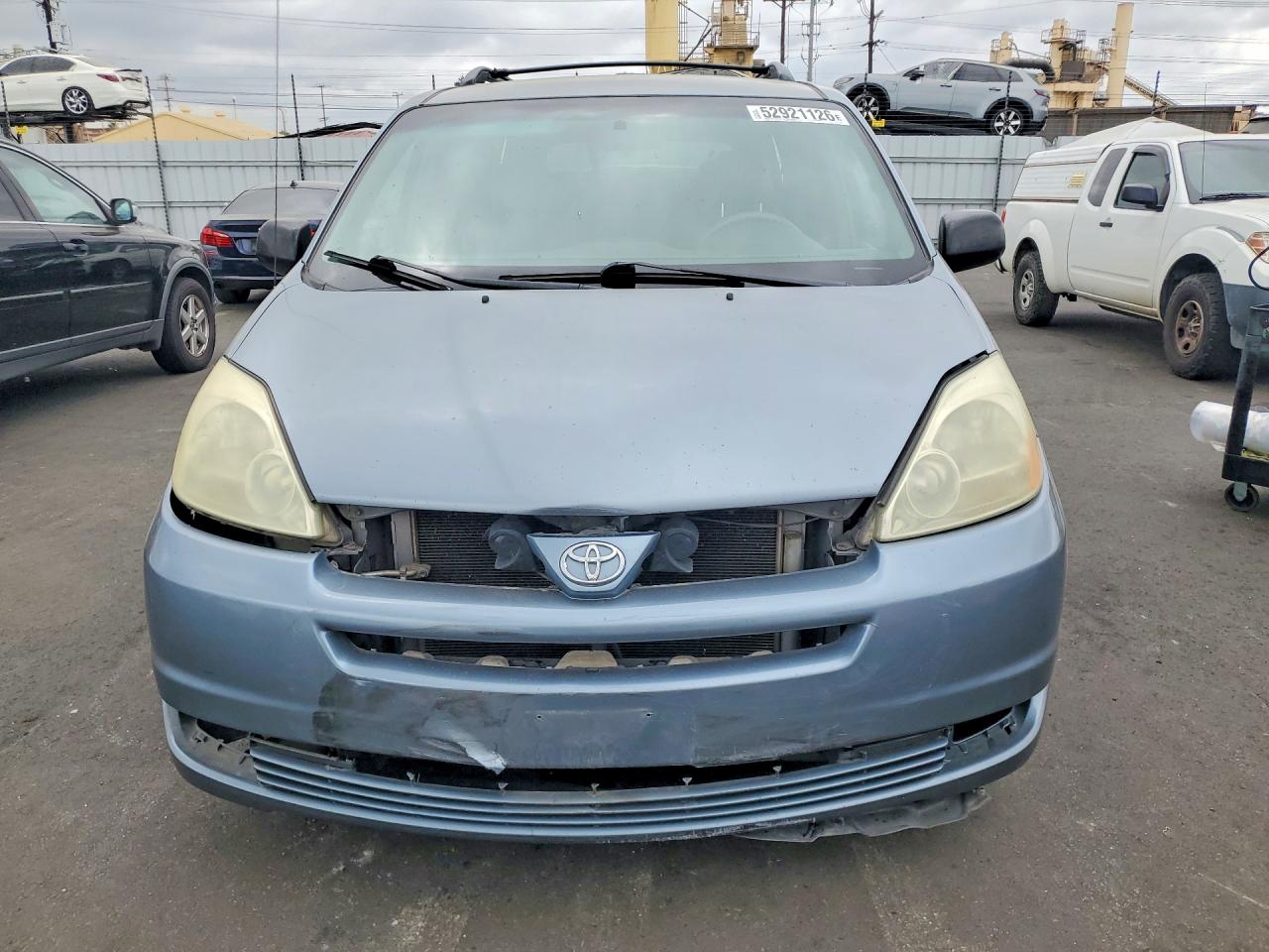 2004 TOYOTA SIENNA