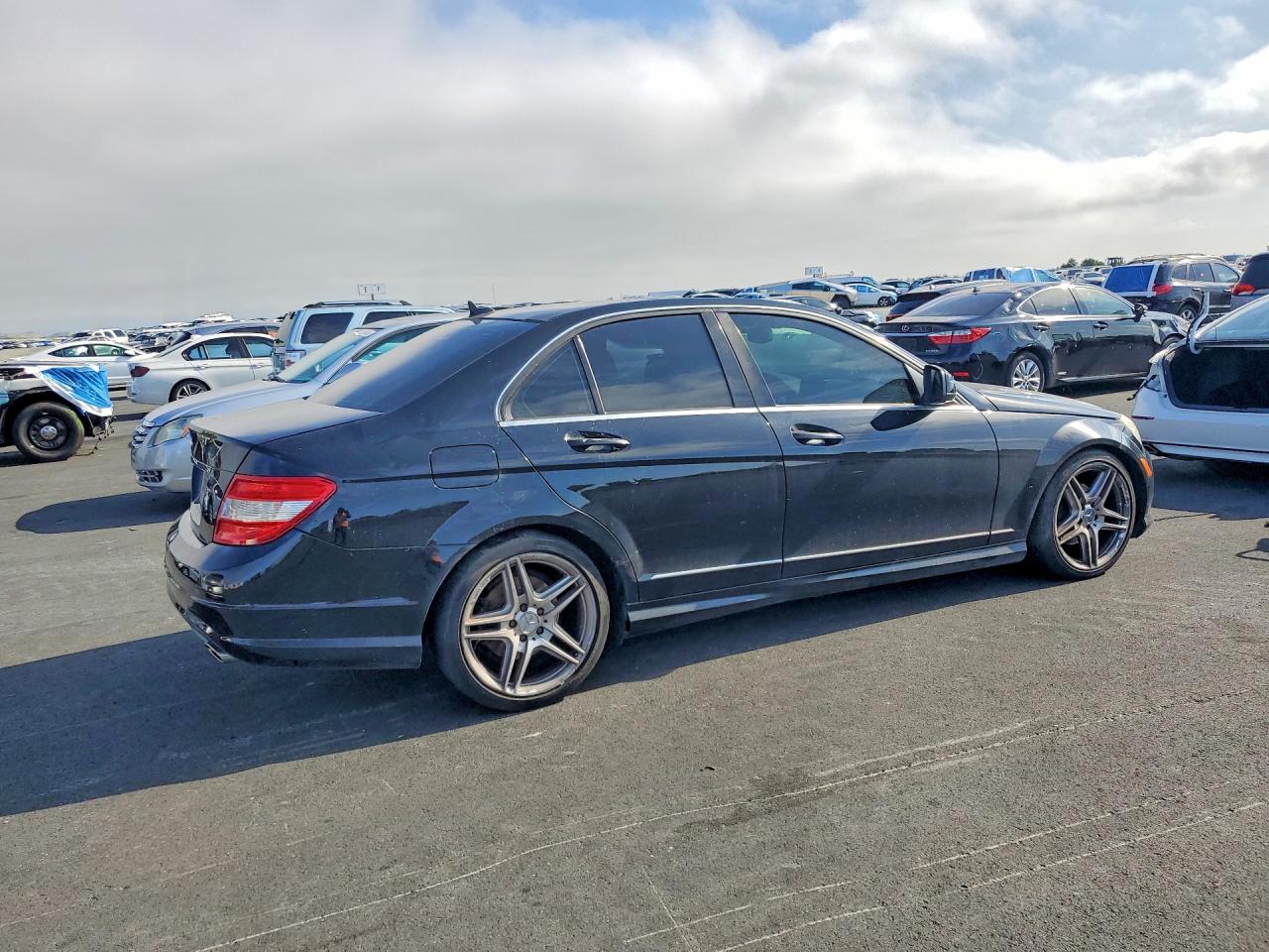 2009 MERCEDES-BENZ C-CLASS