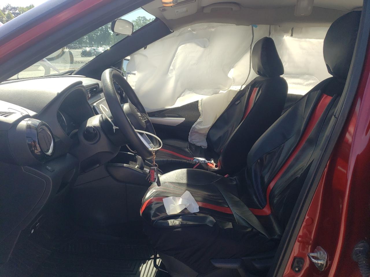 2019 NISSAN KICKS