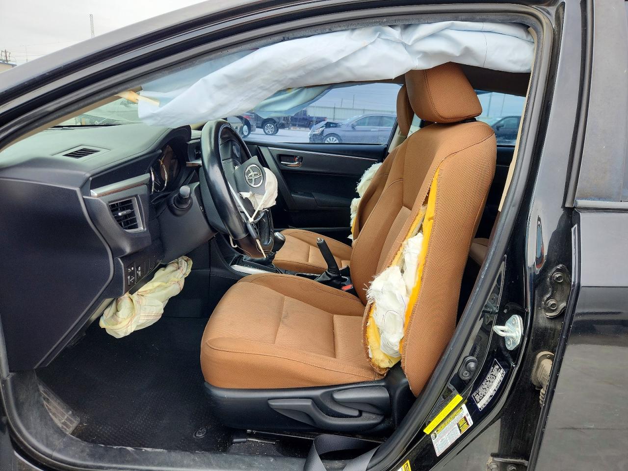 2015 TOYOTA COROLLA