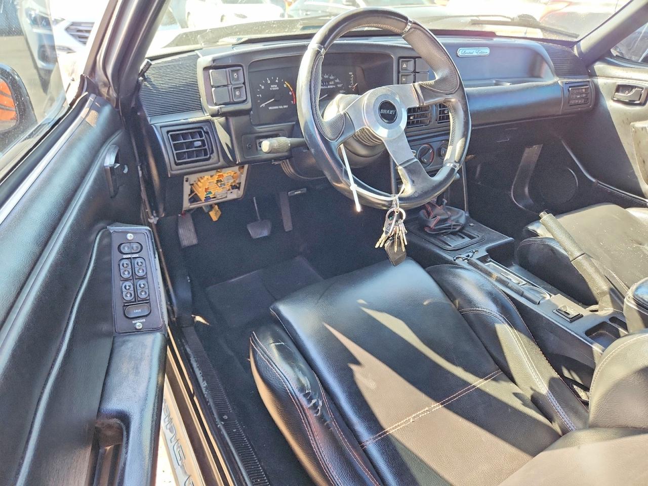 1988 FORD MUSTANG