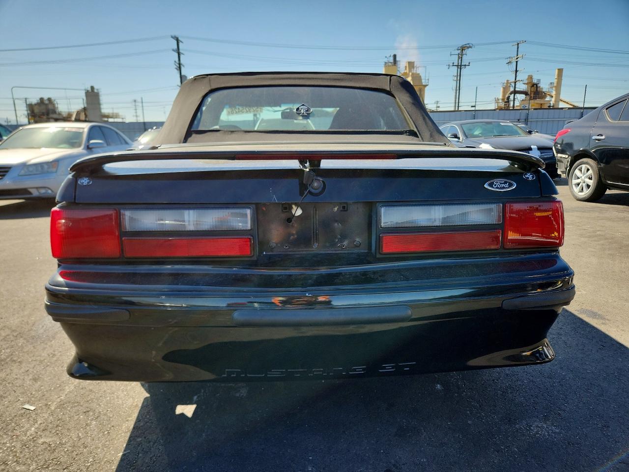 1988 FORD MUSTANG