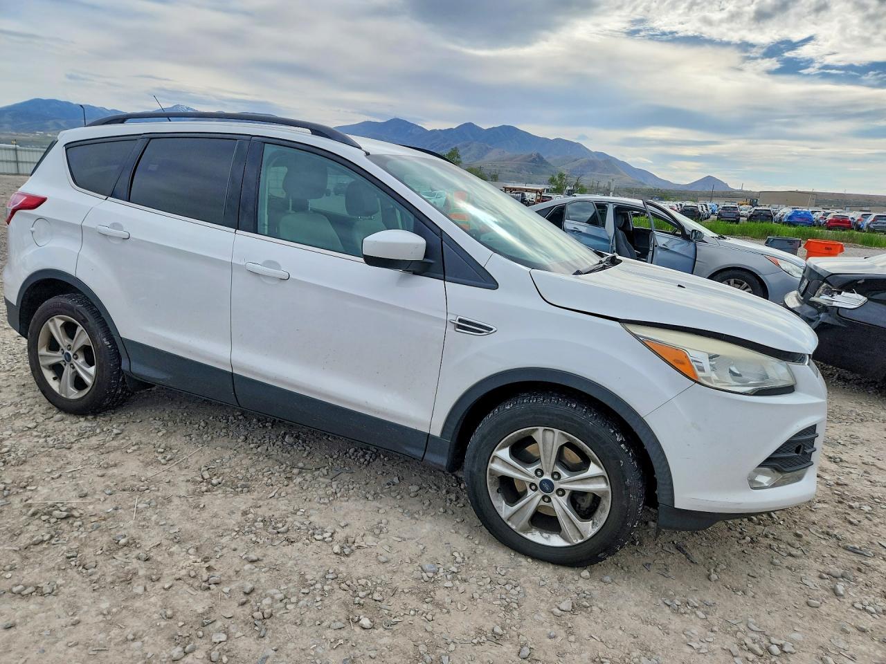 2016 FORD ESCAPE