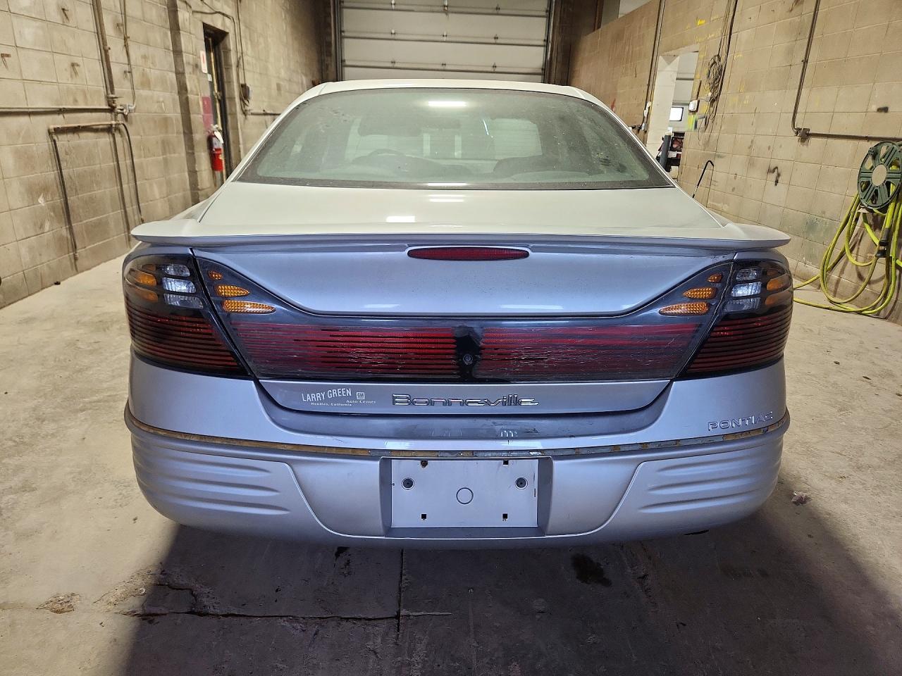 2000 PONTIAC BONNEVILLE