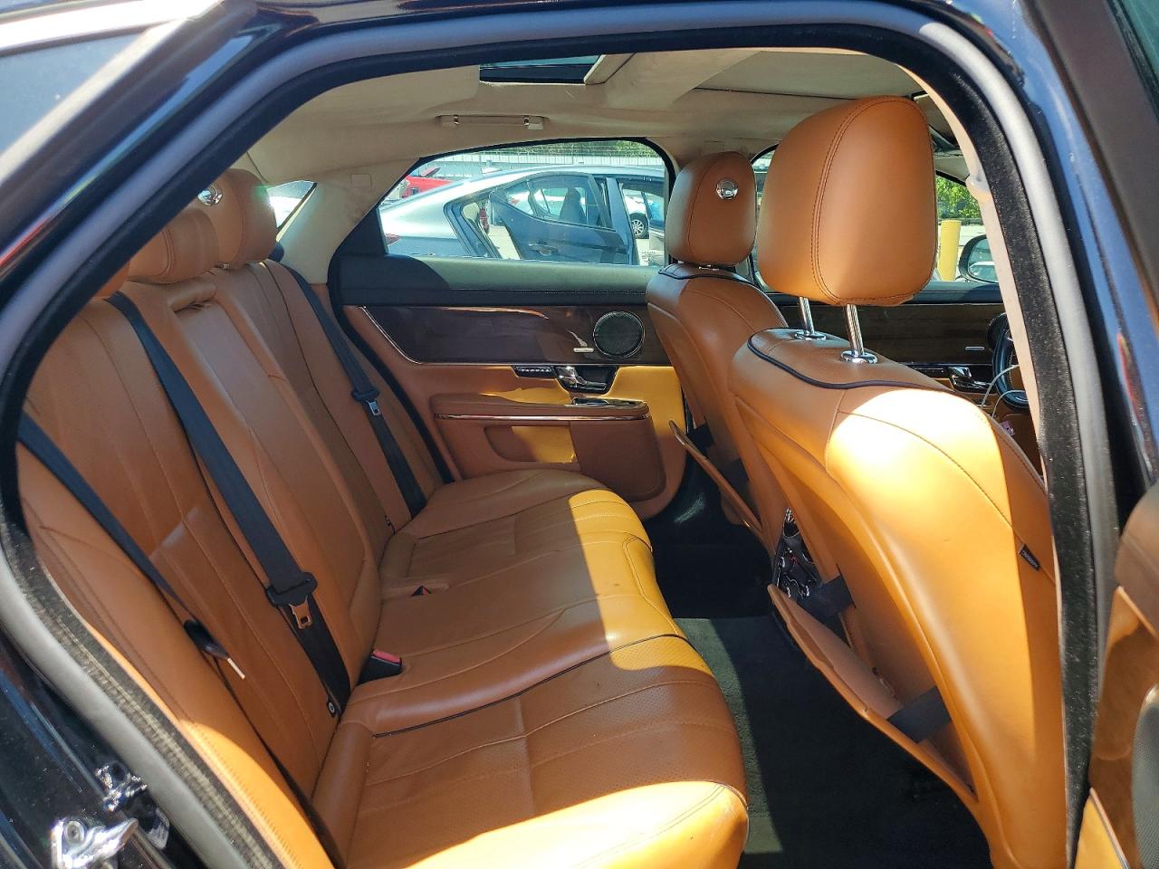2012 JAGUAR XJ