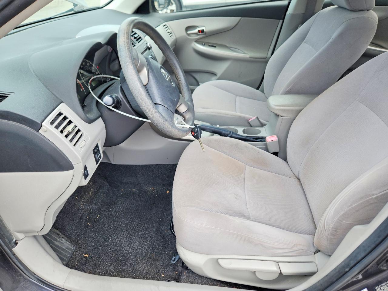2011 TOYOTA COROLLA