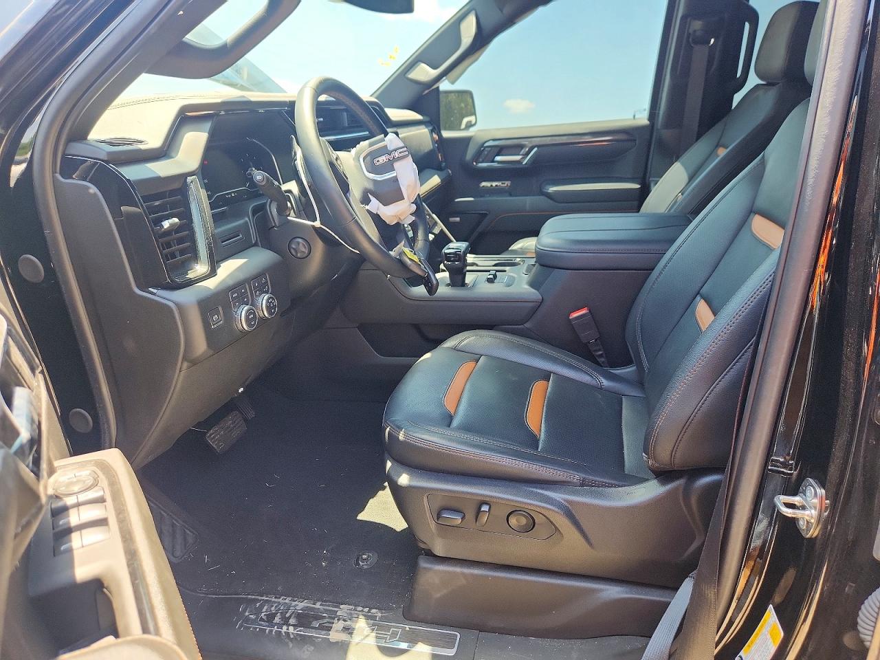 2024 GMC SIERRA
