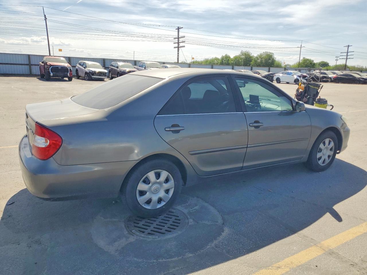 2004 TOYOTA CAMRY