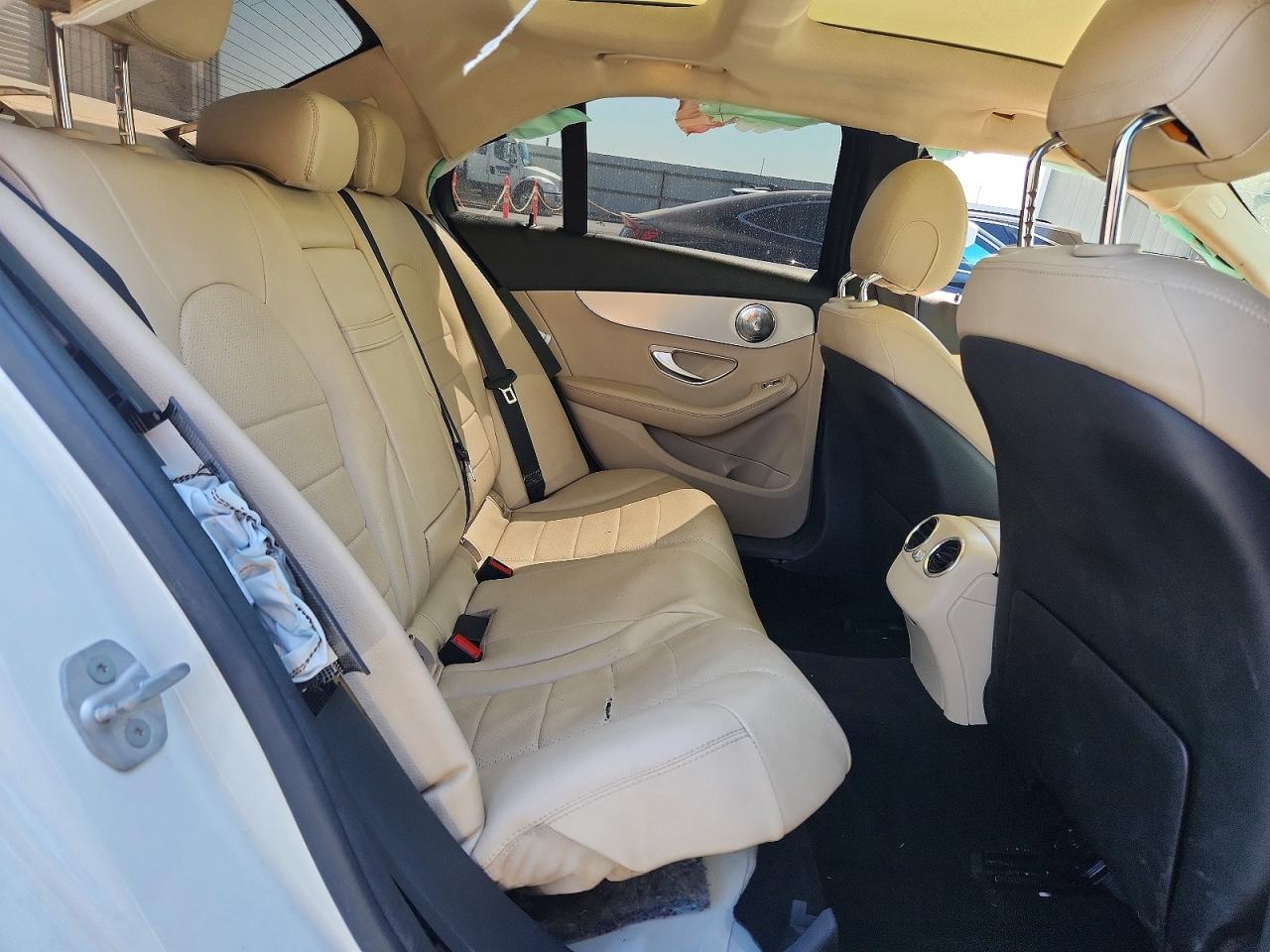 2016 MERCEDES-BENZ C-CLASS