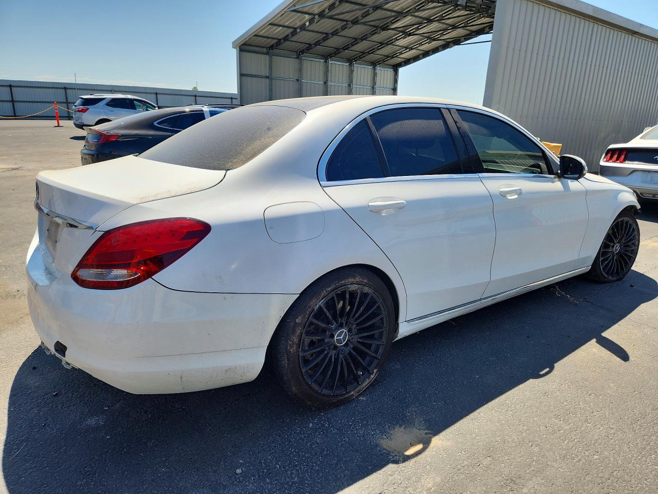 2016 MERCEDES-BENZ C-CLASS