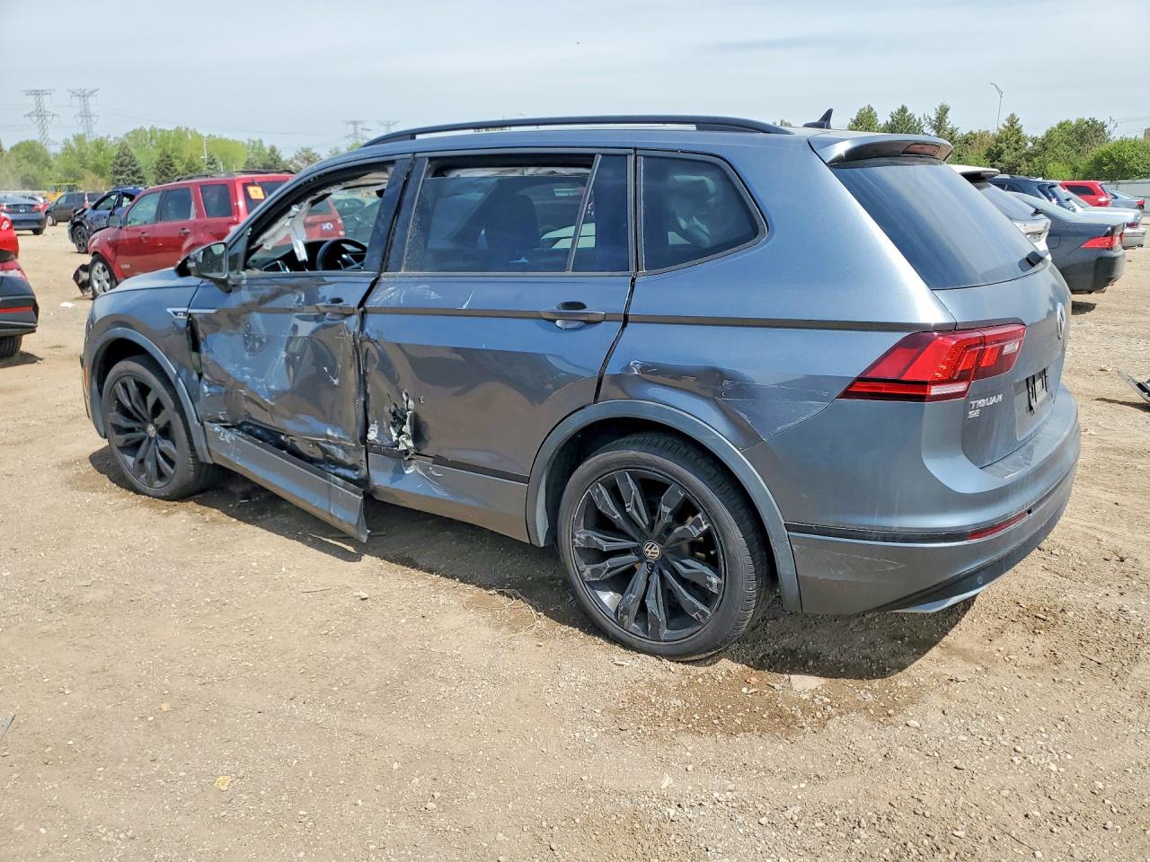 2021 VOLKSWAGEN TIGUAN