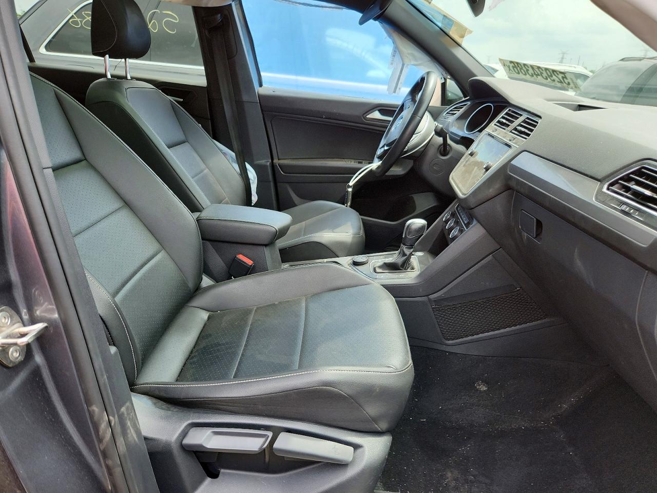 2021 VOLKSWAGEN TIGUAN