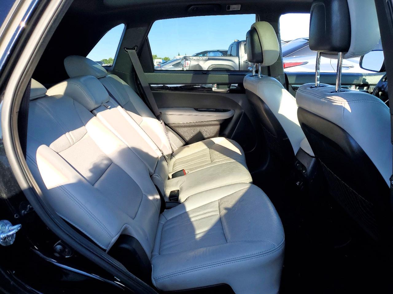 2014 KIA SORENTO