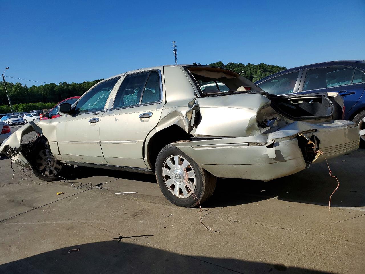 2005 MERCURY GRMARQUIS