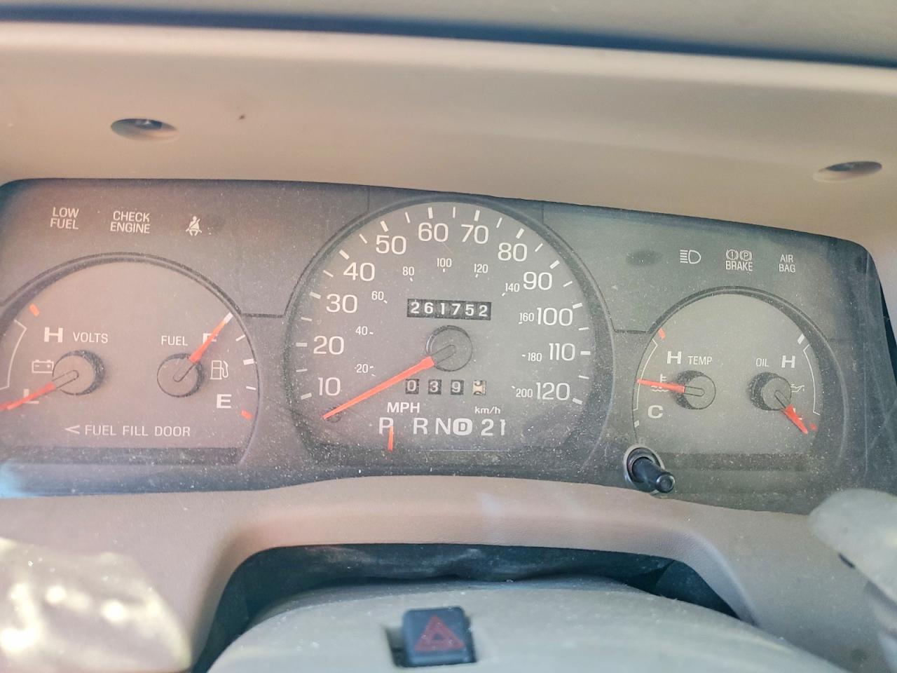 2005 MERCURY GRMARQUIS