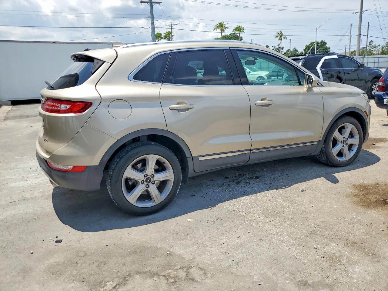 2017 LINCOLN MKC