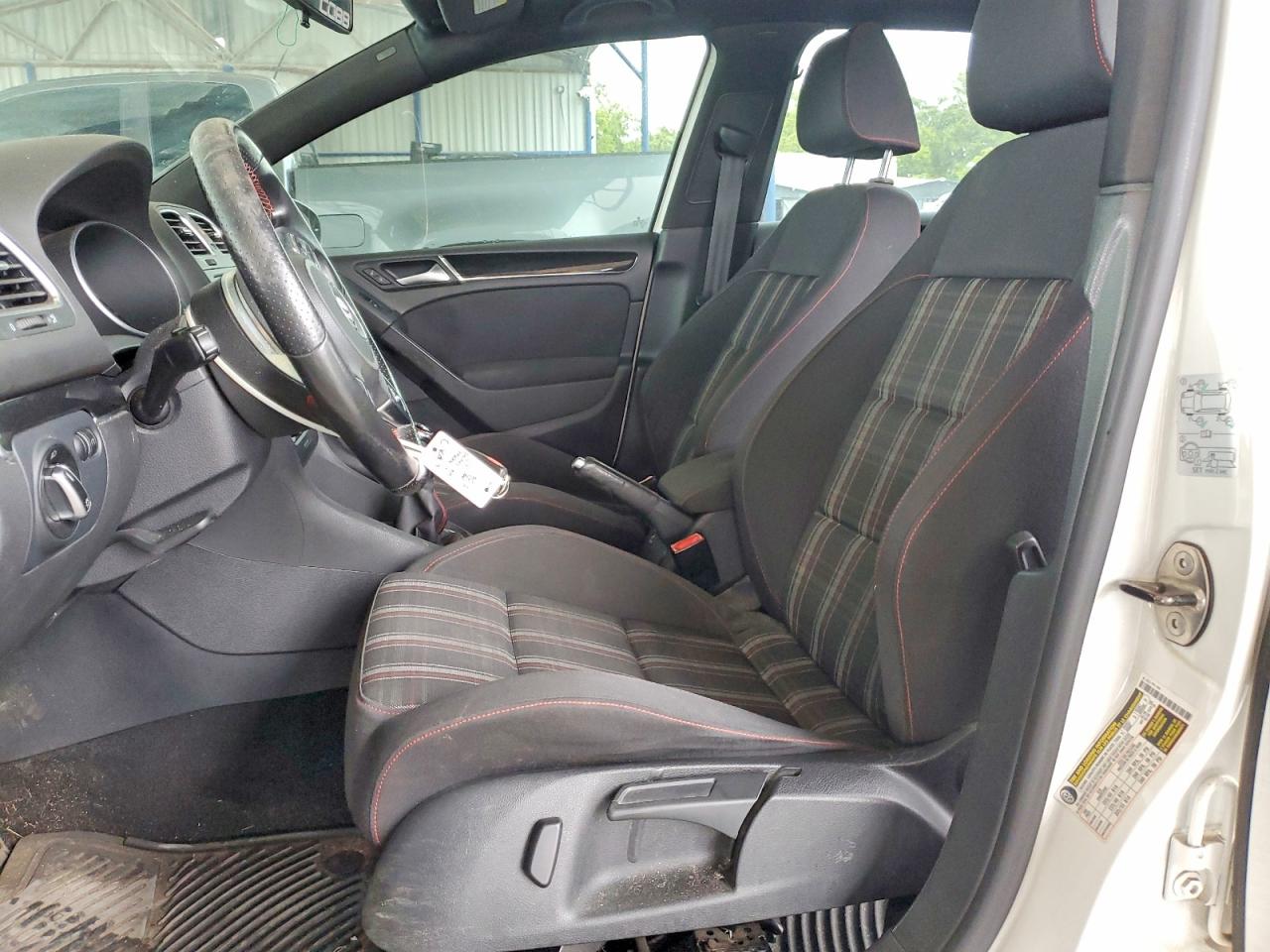 2012 VOLKSWAGEN GTI
