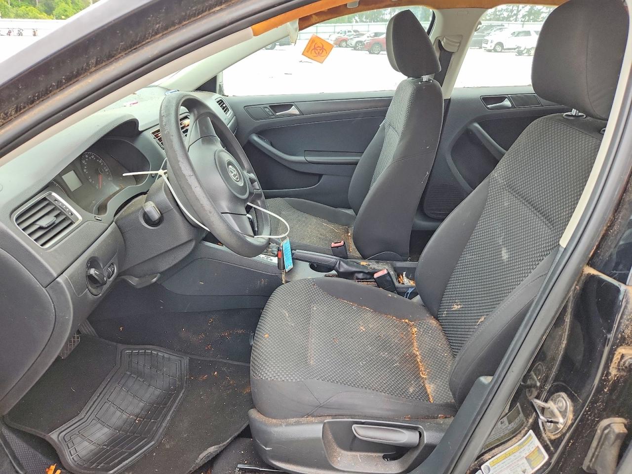2013 VOLKSWAGEN JETTA