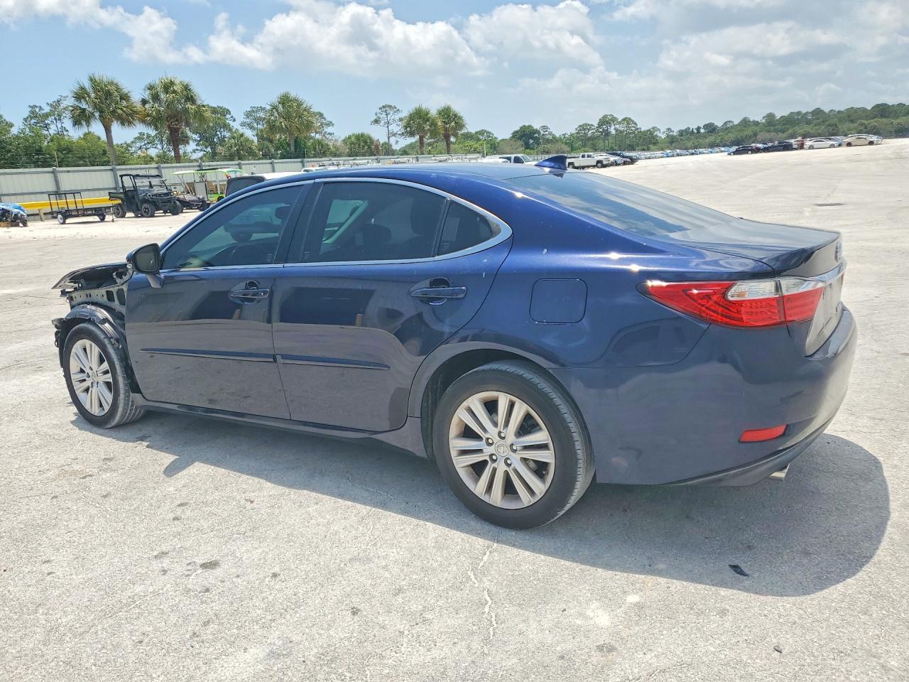 2015 LEXUS ES350