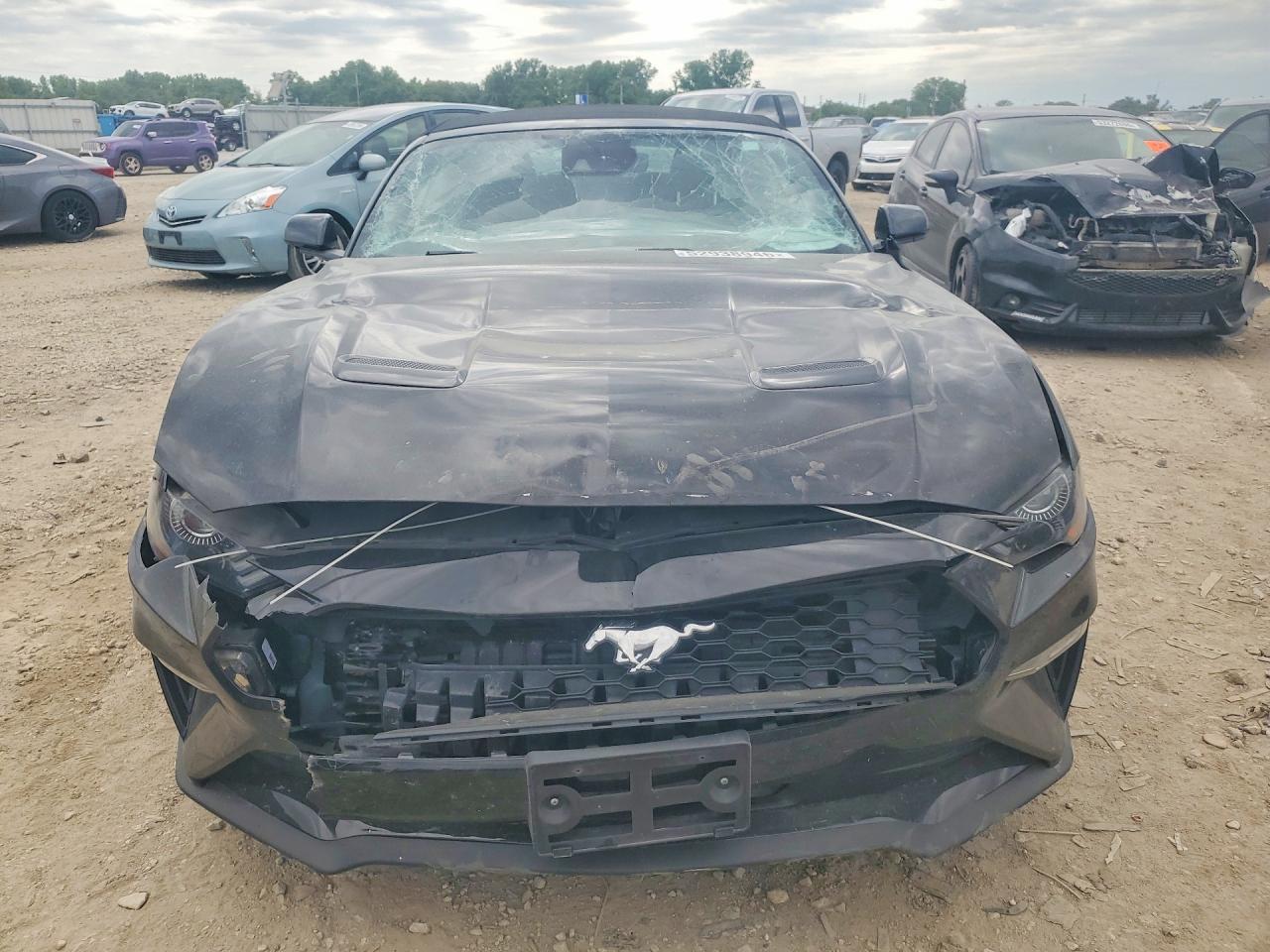2022 FORD MUSTANG