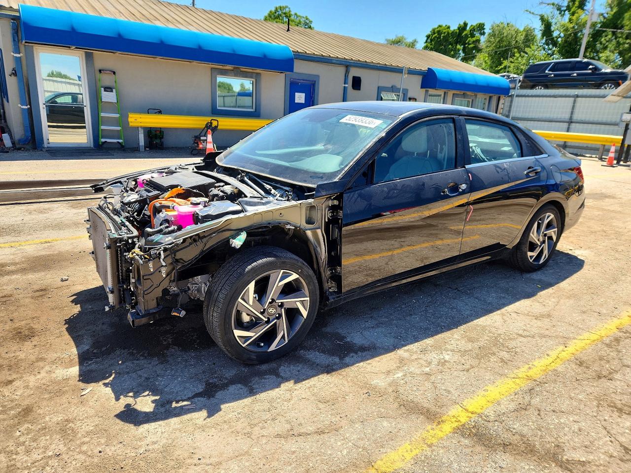 2025 HYUNDAI ELANTRA