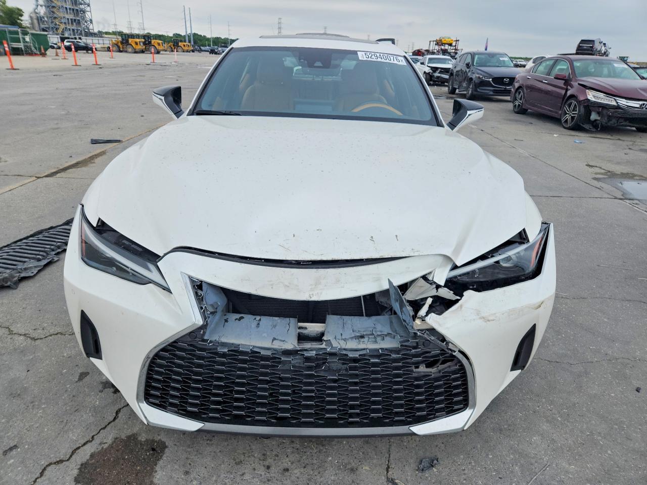 2021 LEXUS IS