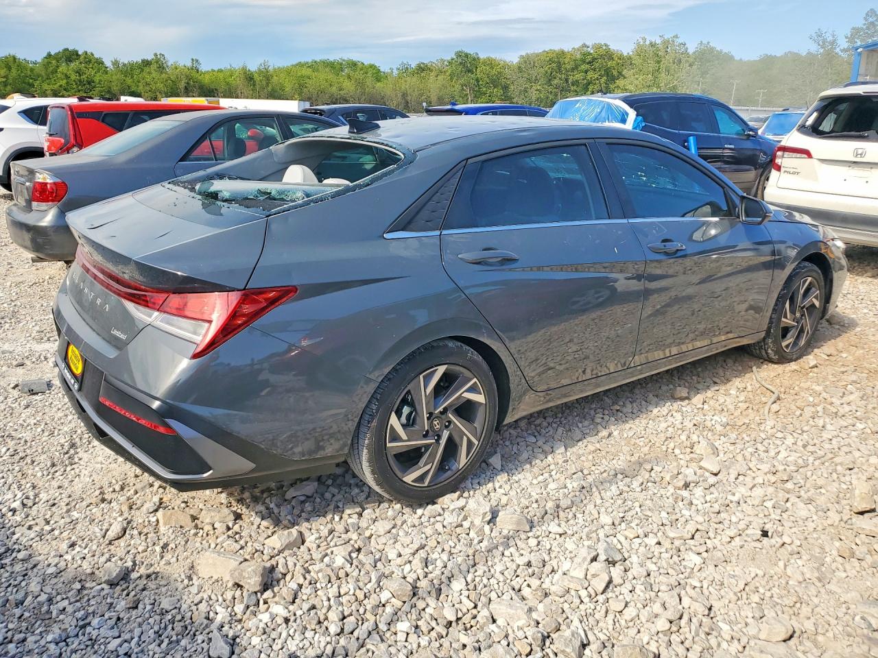 2026 HYUNDAI ELANTRA
