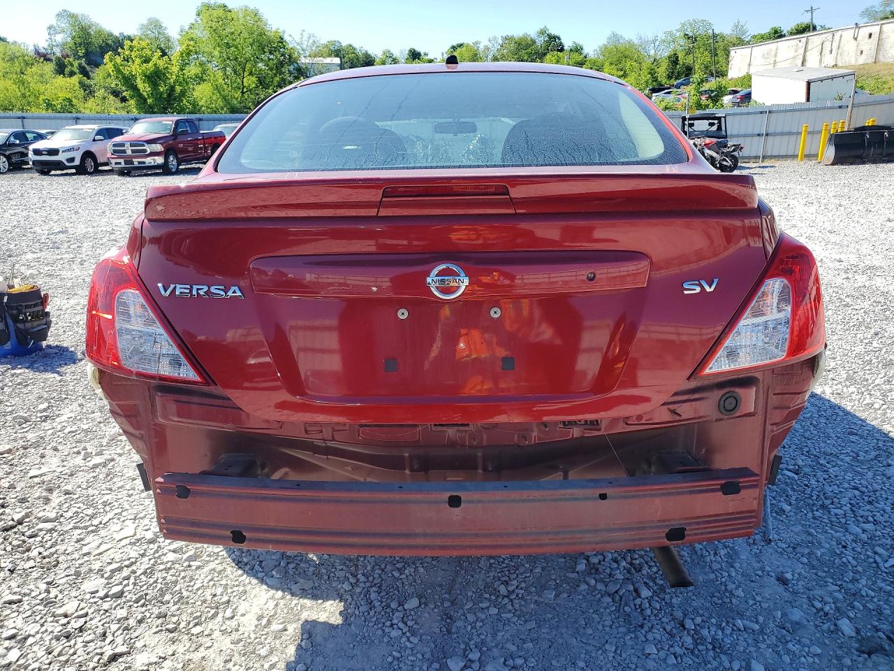 2018 NISSAN VERSA