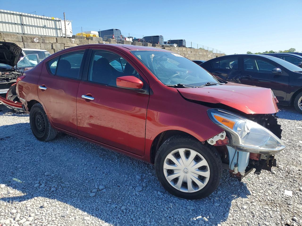 2018 NISSAN VERSA
