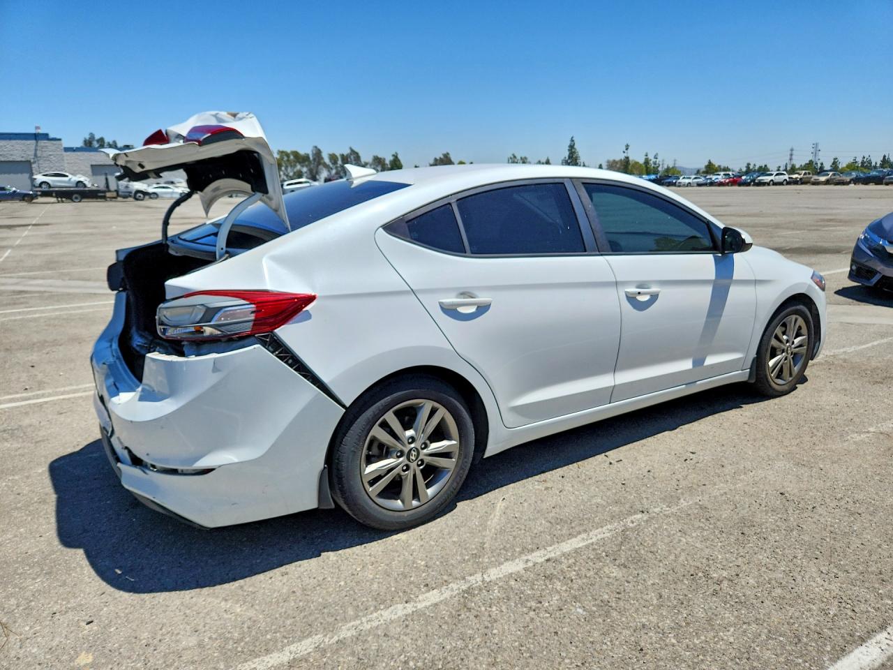 2018 HYUNDAI ELANTRA