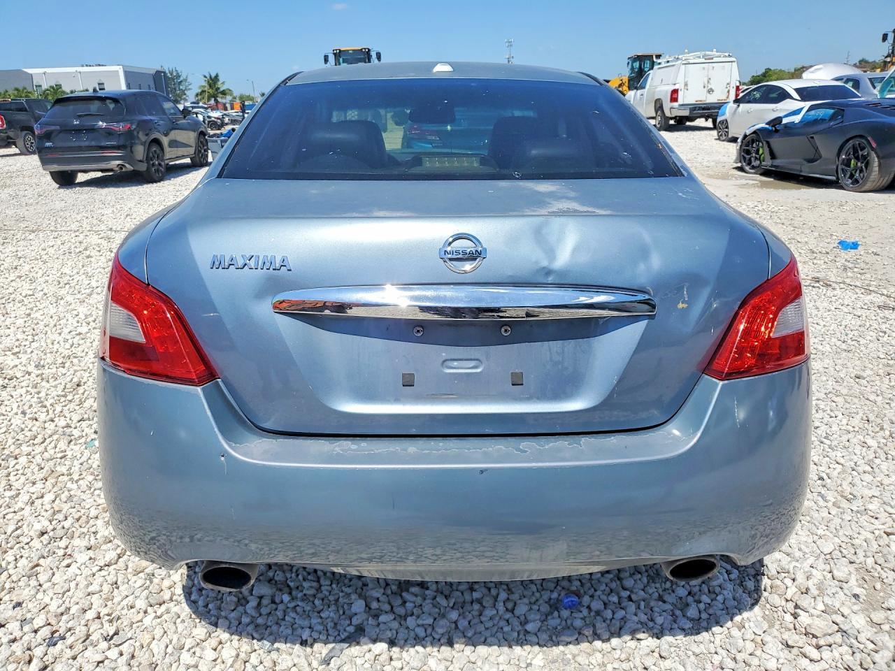 2011 NISSAN MAXIMA