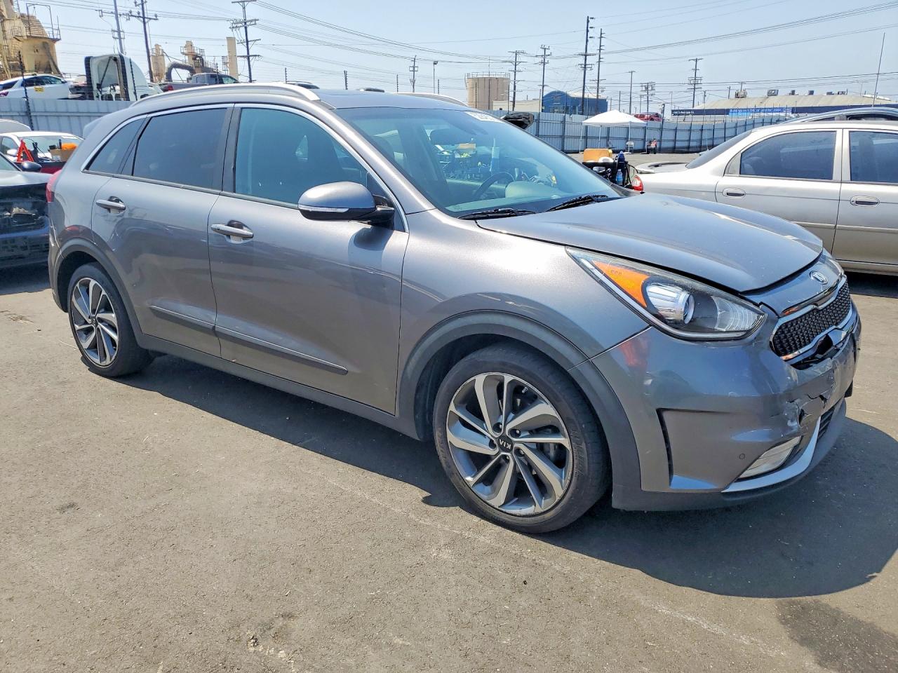 2017 KIA NIRO