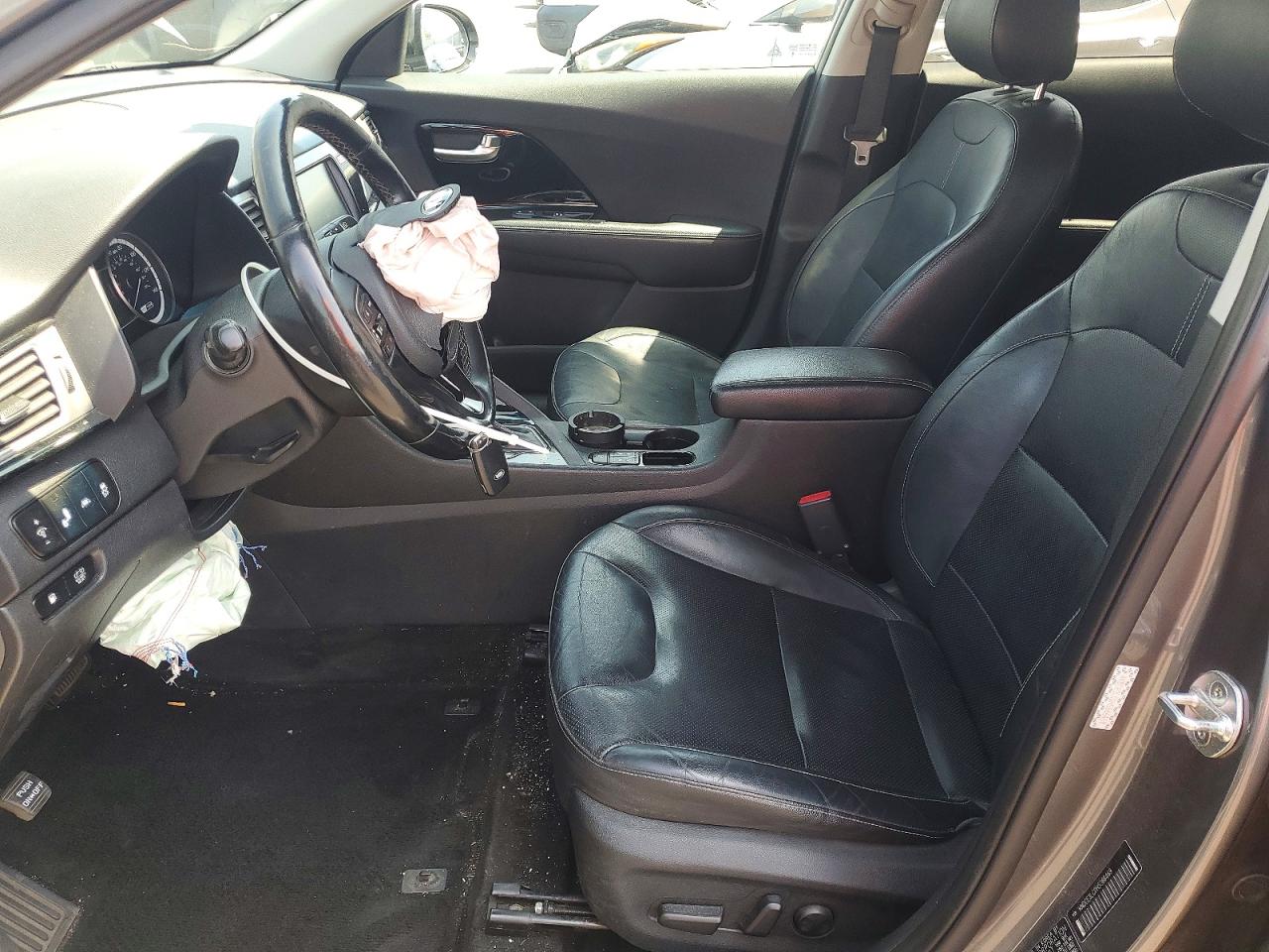 2017 KIA NIRO