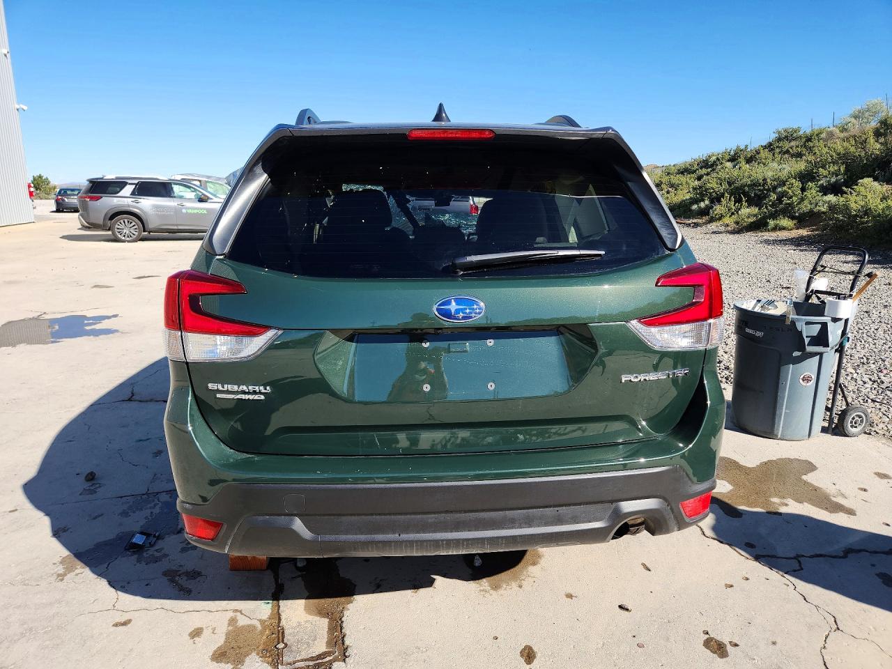 2024 SUBARU FORESTER