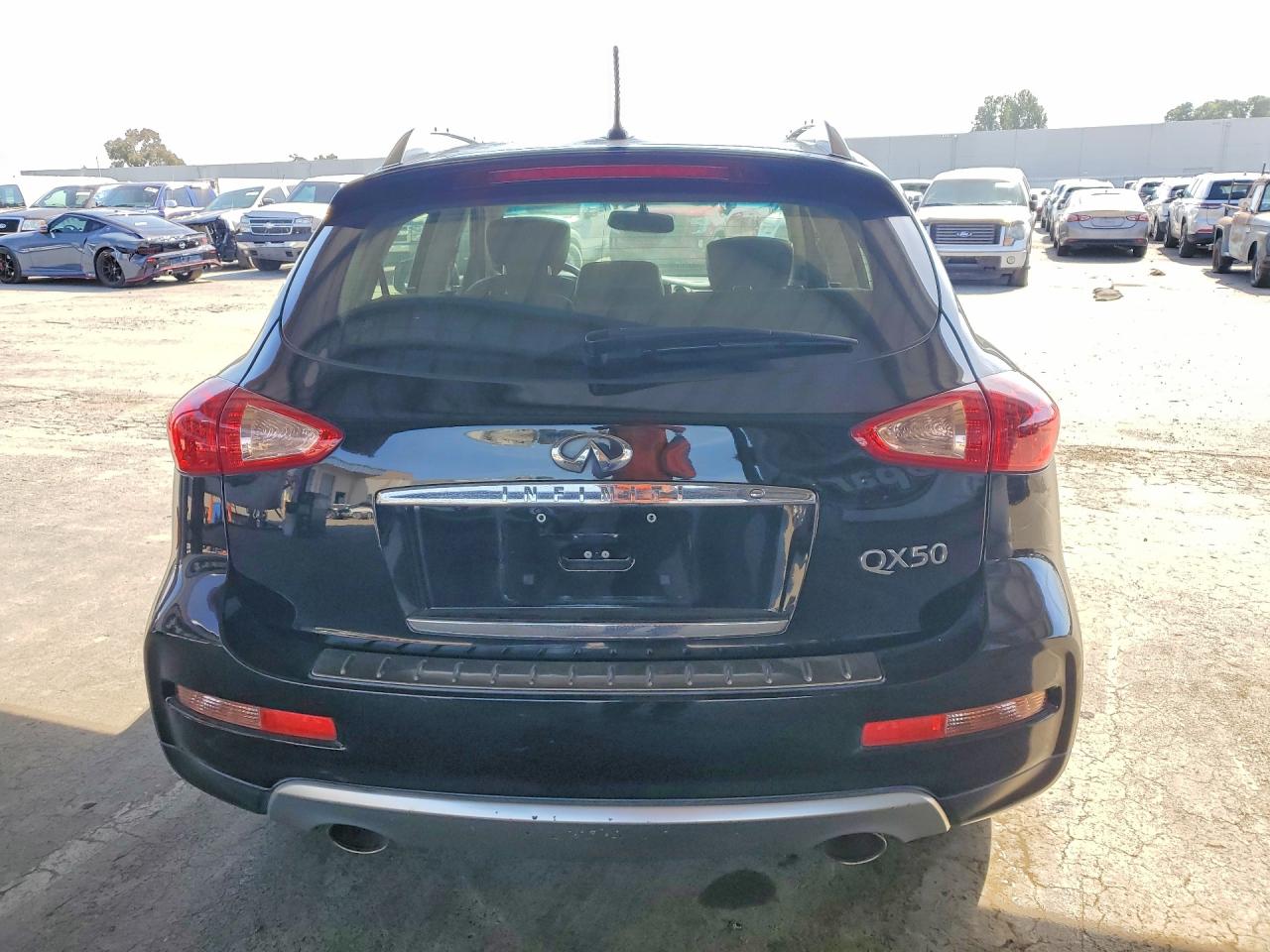 2016 INFINITI QX50 BASE