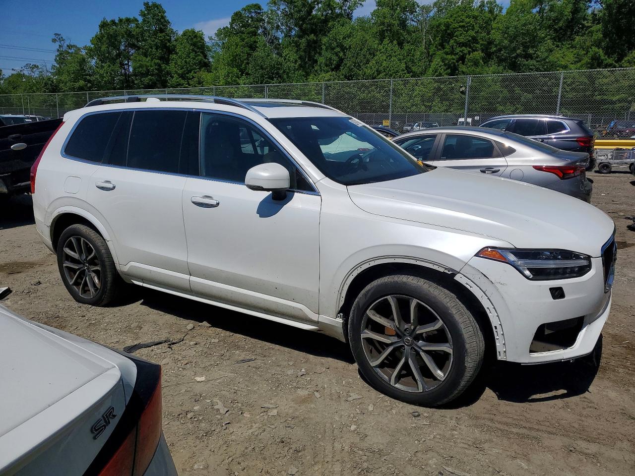 2017 VOLVO XC90