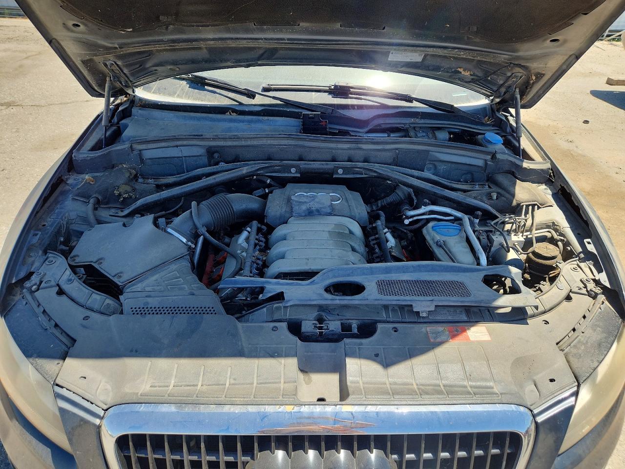 2010 AUDI Q5