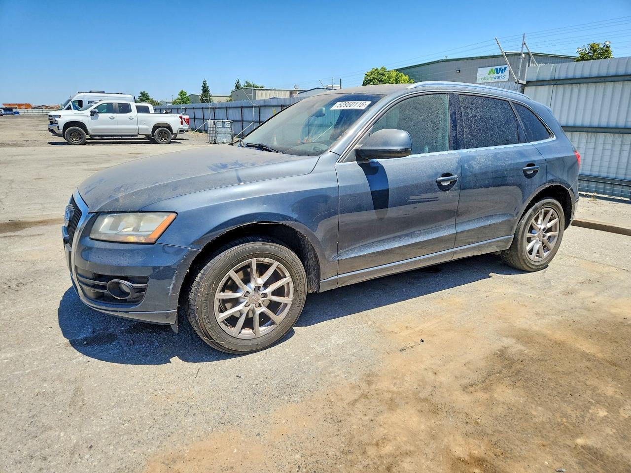 2010 AUDI Q5