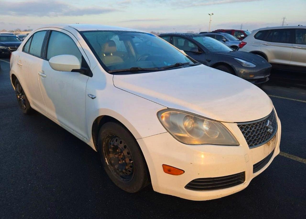 2011 SUZUKI KIZASHI