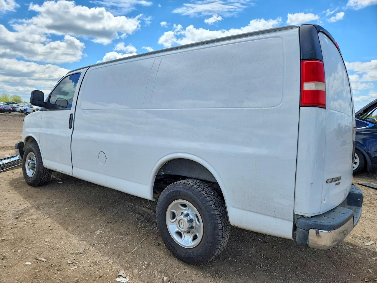 2013 CHEVROLET EXPRESS