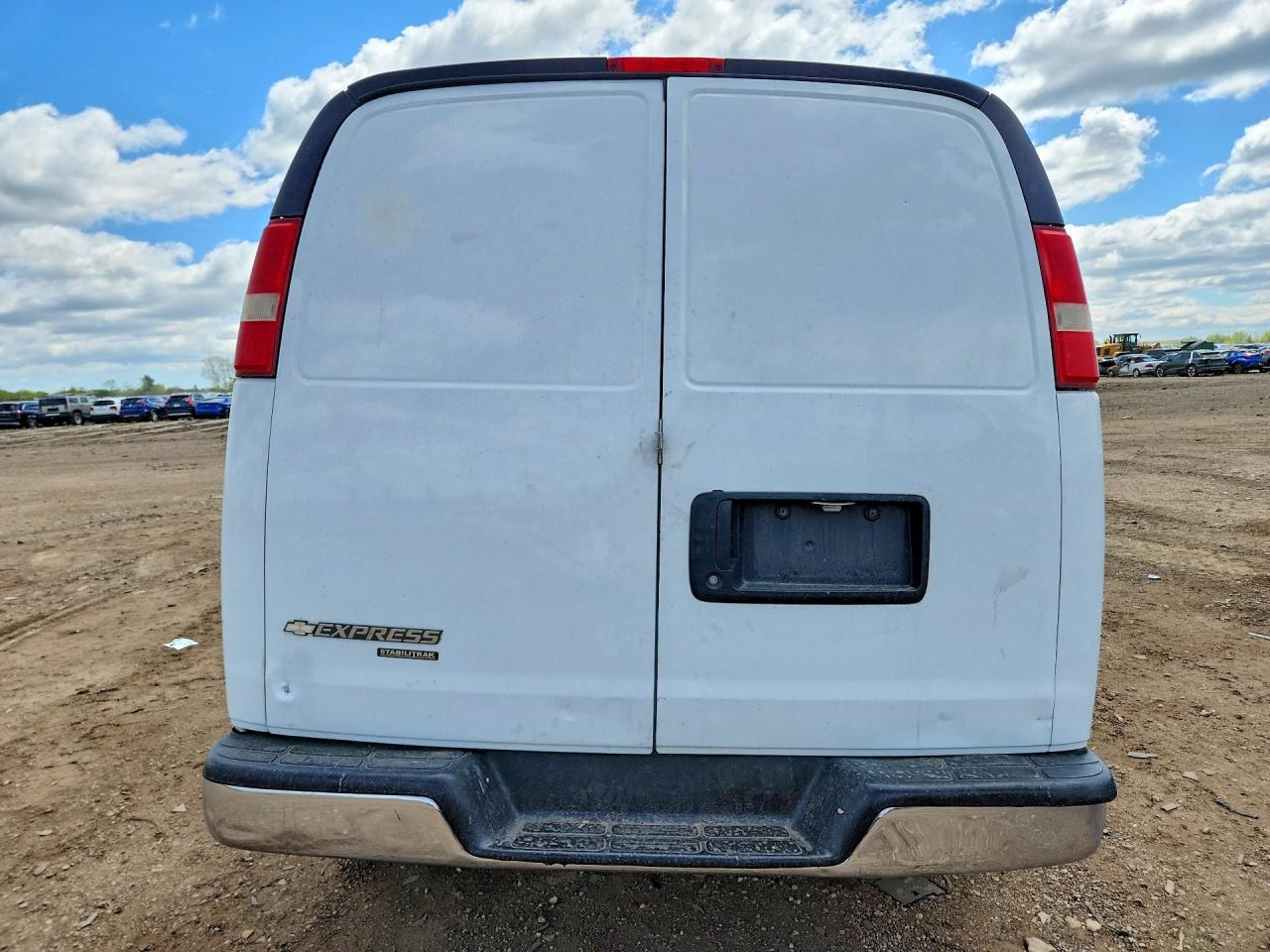 2013 CHEVROLET EXPRESS