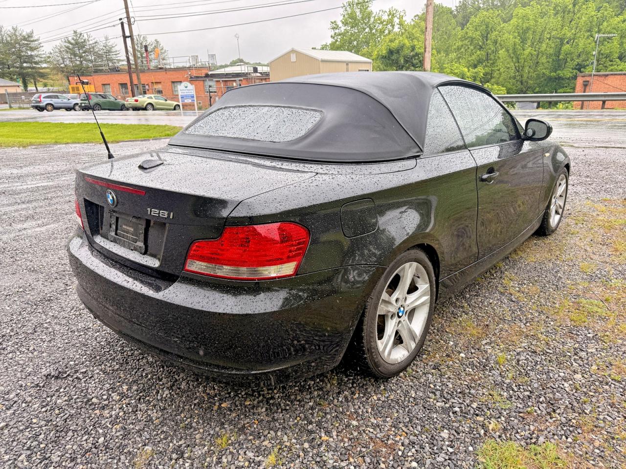 2011 BMW 1 SERIES