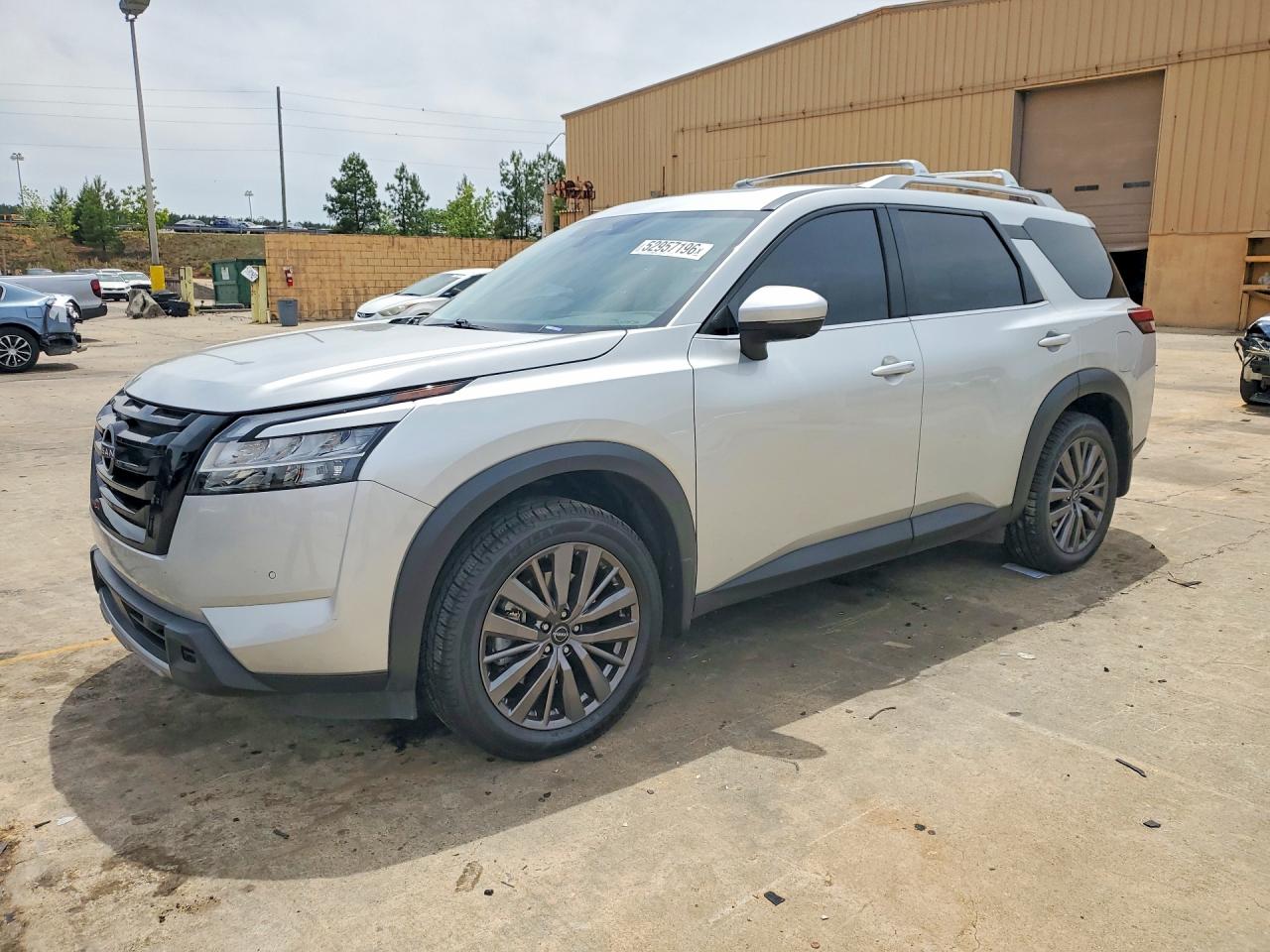 2024 NISSAN PATHFINDER