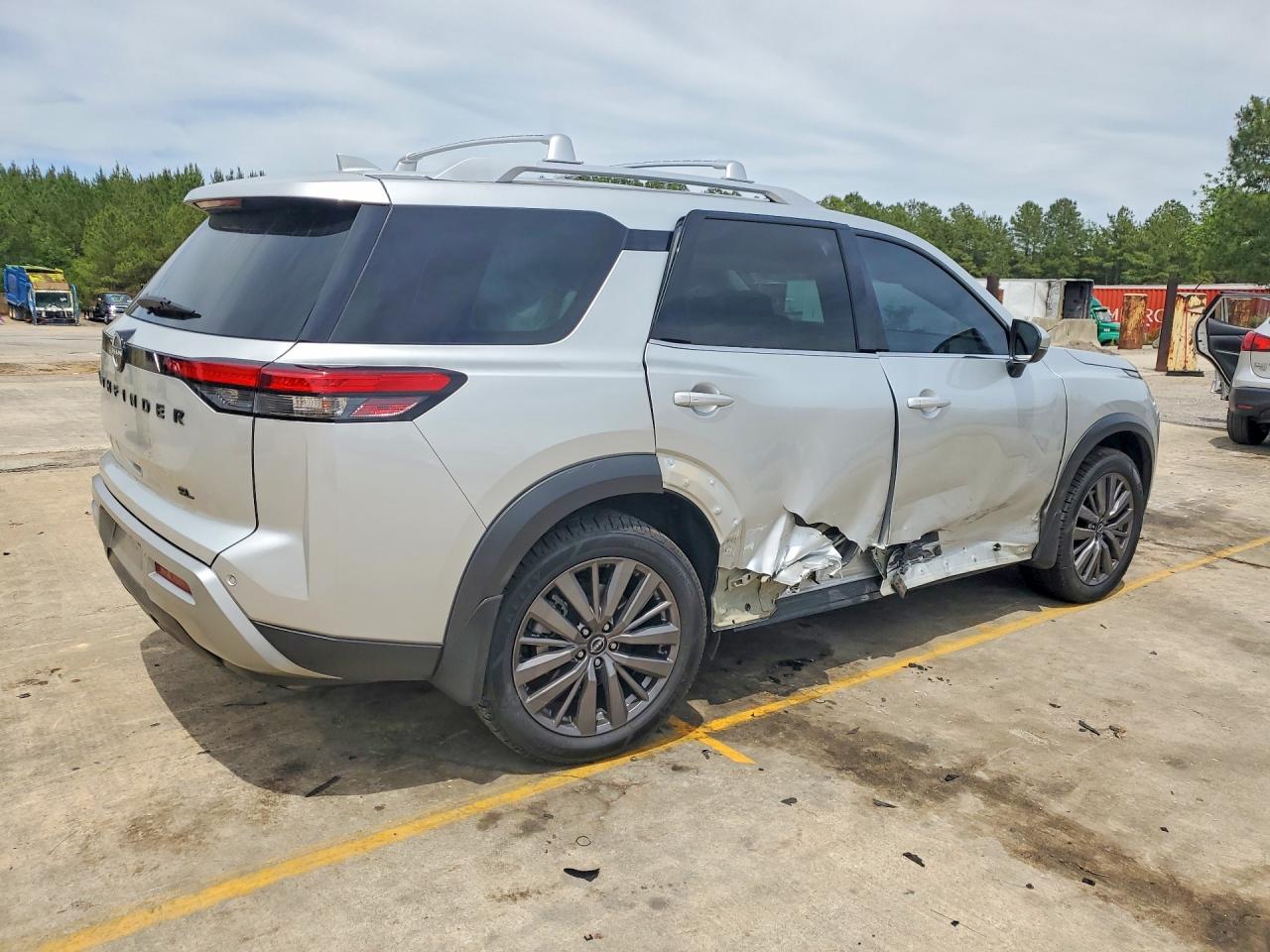 2024 NISSAN PATHFINDER