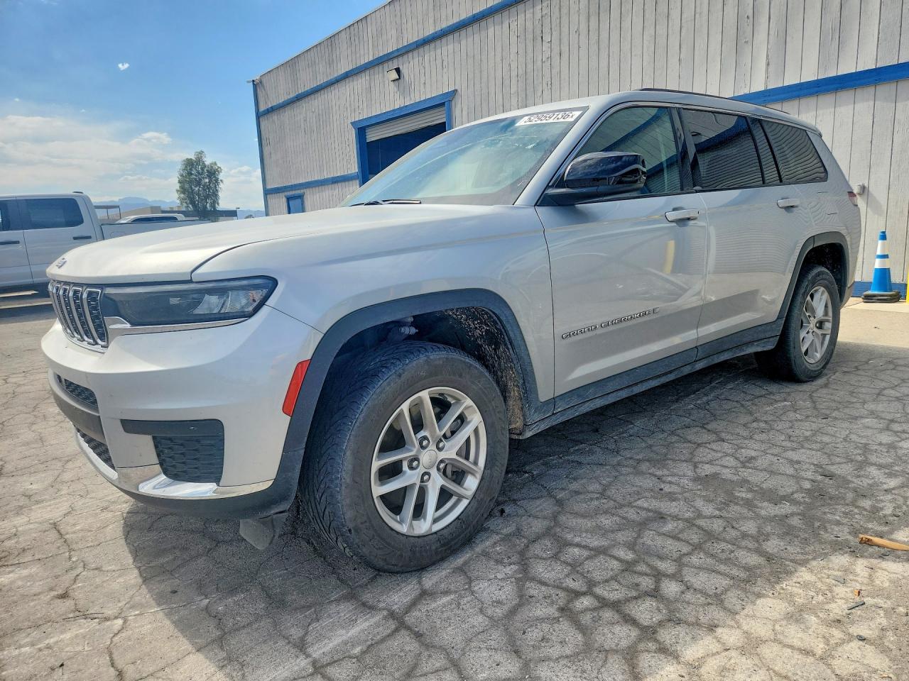 2023 JEEP CHEROKEE