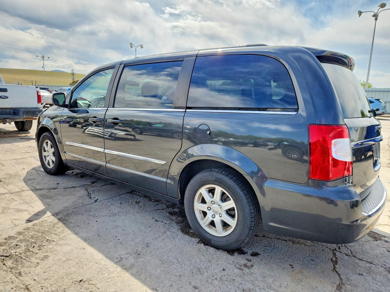 2012 CHRYSLER MINIVAN