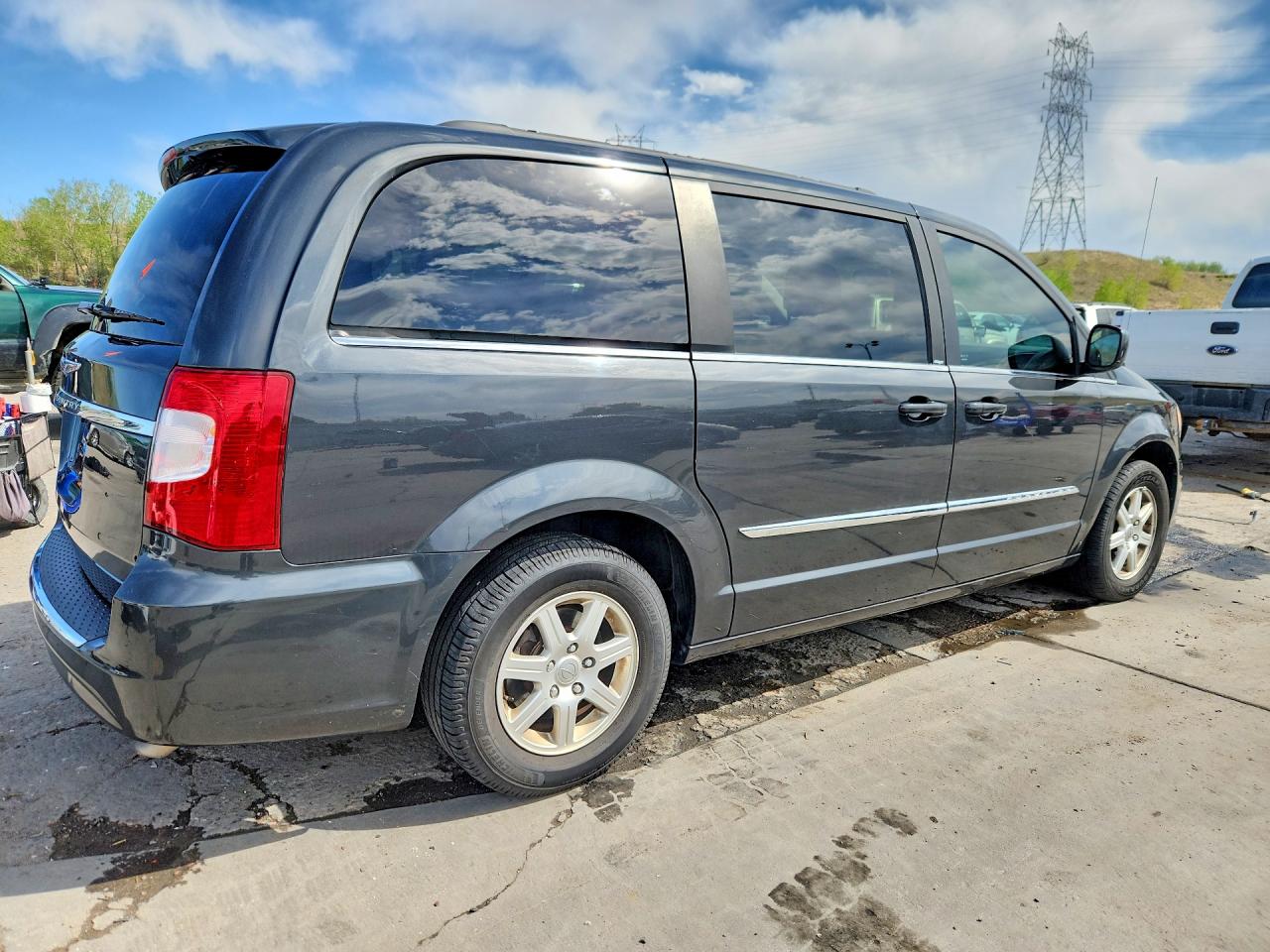 2012 CHRYSLER MINIVAN