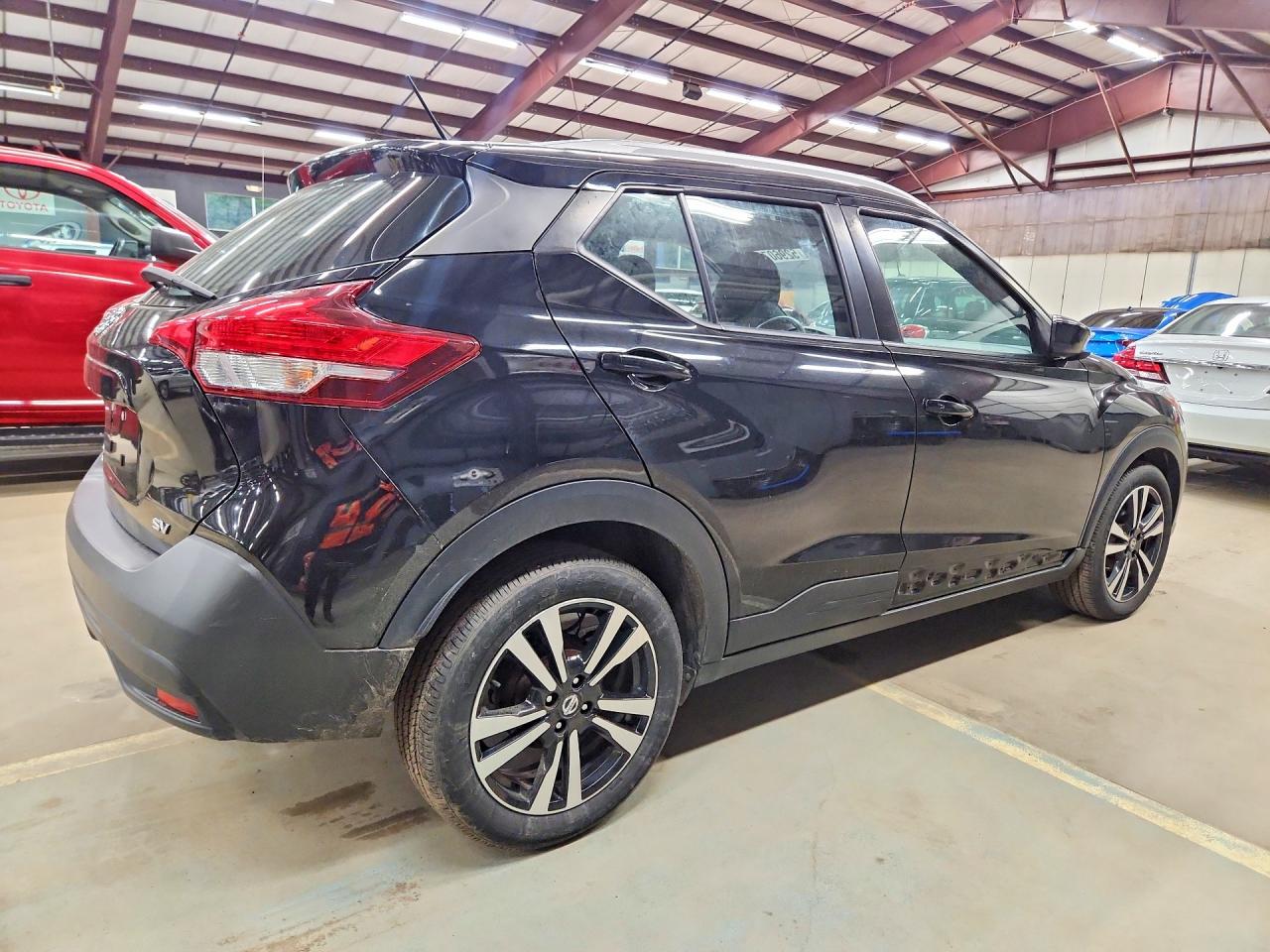 2019 NISSAN KICKS