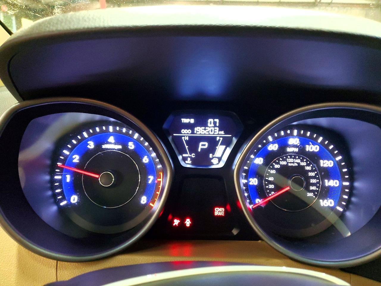 2013 HYUNDAI ELANTRA